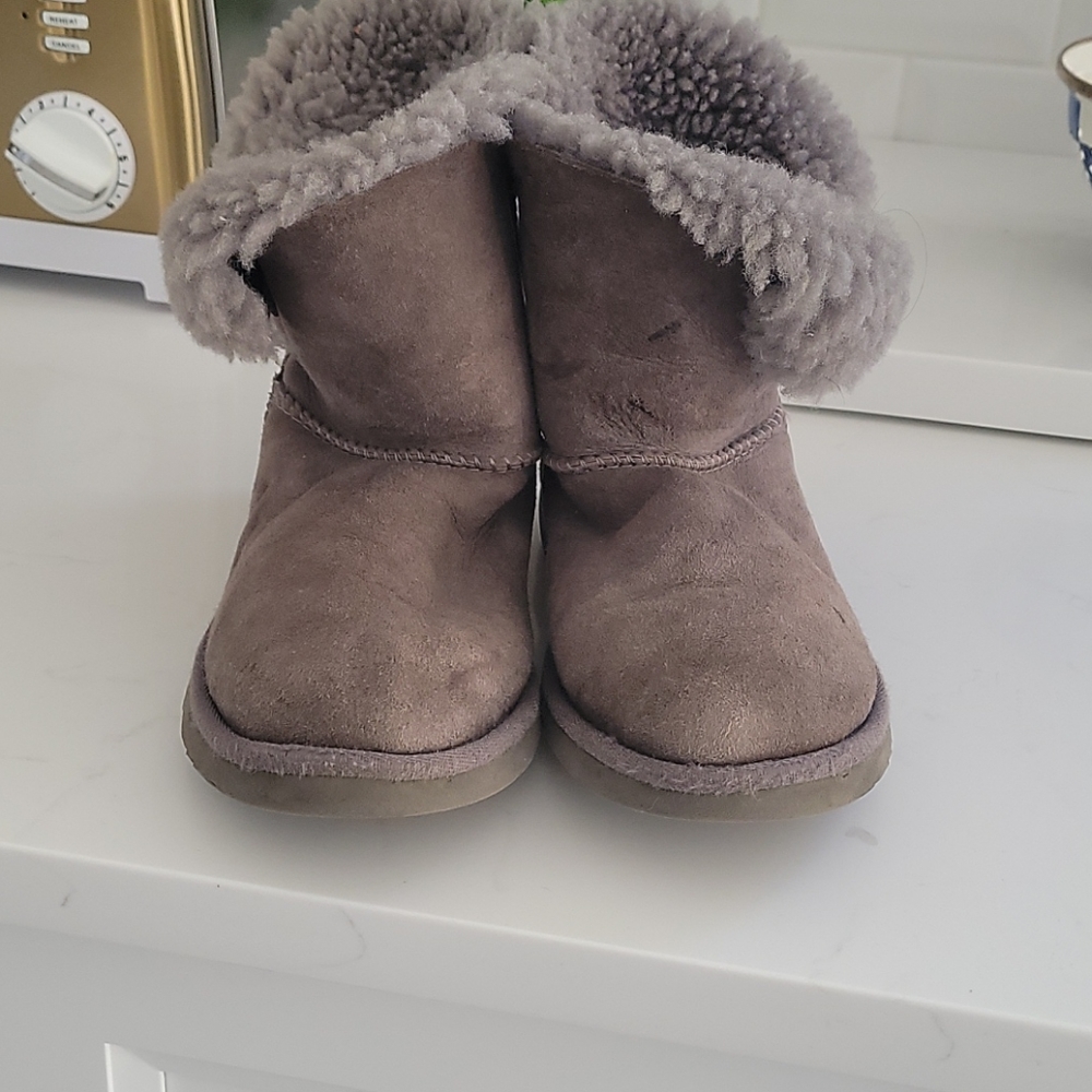 Bailey button Ugg boots grey